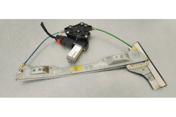 Recambio de elevalunas delantero derecho para opel corsa d cosmo referencia OEM IAM 013188491  