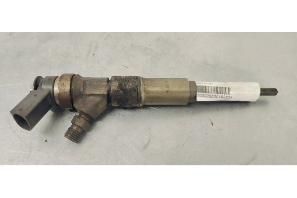 Recambio de inyector para bmw serie 7 (e65/e66) 3.0d 220 [730] referencia OEM IAM 0445110131  