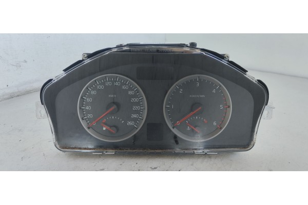 Recambio de cuadro instrumentos para volvo v50 familiar 2.0 d momentum referencia OEM IAM 30710071  