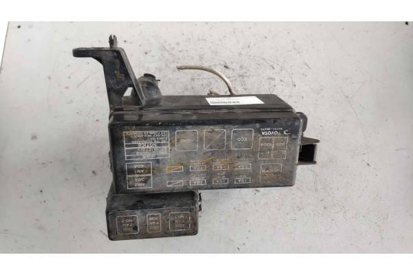 Recambio de caja reles / fusibles para toyota 4-runner (n13) 3.0 turbodiesel referencia OEM IAM 8266135370 82661-35370 
