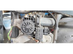 Recambio de elevalunas delantero derecho para audi a6 berlina (4b2) 2.5 tdi quattro referencia OEM IAM 0130821774  