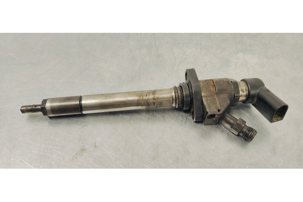 Recambio de inyector para peugeot 407 st sport referencia OEM IAM 9657144580  
