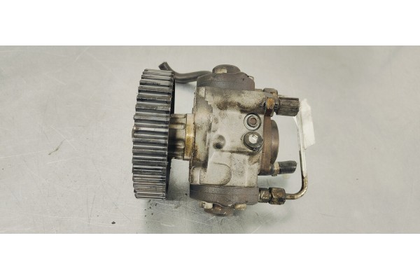 Recambio de bomba inyeccion para opel zafira b edition ´´111 jahre´´ referencia OEM IAM 8981030281  