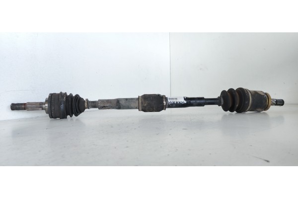 Recambio de transmision delantera derecha para nissan primera berl./familiar (p10/w10) europa berlina referencia OEM IAM   