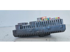 Recambio de caja reles / fusibles para volvo xc90 4.4 v8 cat referencia OEM IAM 8676391 04W272 12217799