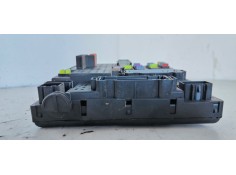 Recambio de caja reles / fusibles para volvo xc90 4.4 v8 cat referencia OEM IAM 8676391 04W272 12217799