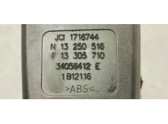 Recambio de enganche cinturon delantero izquierdo para opel meriva b referencia OEM IAM 13250516  