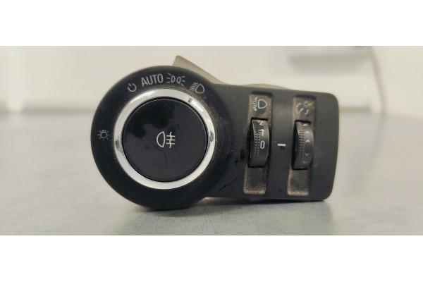 Recambio de mando luces para opel insignia sports tourer edition referencia OEM IAM 13268704  