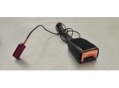 Recambio de enganche cinturon delantero derecho para ford fiesta (ccn) 1.0i turbo 100 referencia OEM IAM C1BBB61208BB  