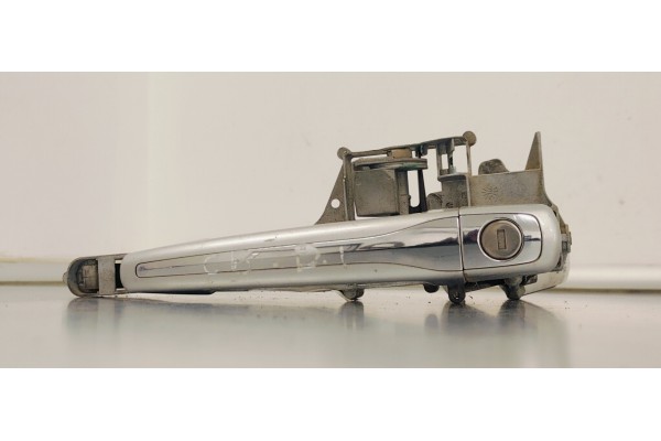 Recambio de maneta exterior delantera izquierda para citroen c5 berlina millenium referencia OEM IAM 9680168680  