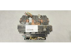 Recambio de caja reles / fusibles para citroen c5 berlina millenium referencia OEM IAM 9667044980  