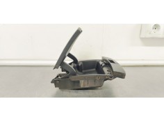 Recambio de guantera para hyundai i30 1.6 crdi 115 referencia OEM IAM 847702L000  