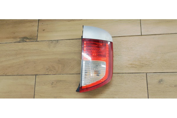 Recambio de piloto trasero derecho para ssangyong kyron 2.0 d referencia OEM IAM 83602090  