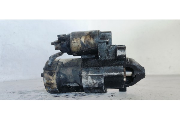 Recambio de motor arranque para renault scenic ii grand confort dynamique referencia OEM IAM 8200021396  