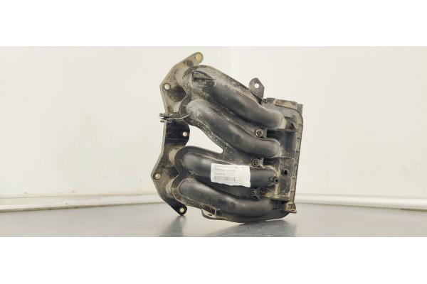 Recambio de colector admision para citroen c3 1.4 referencia OEM IAM 9686926180  