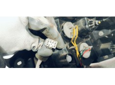 Recambio de piloto trasero izquierdo para kia rio (yb) 1.2i 85 referencia OEM IAM 924011W2  