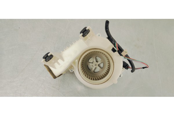 Recambio de ventilador calefaccion para lexus nx 2.5i eh 153 [300h] 4x4 referencia OEM IAM G923048070  