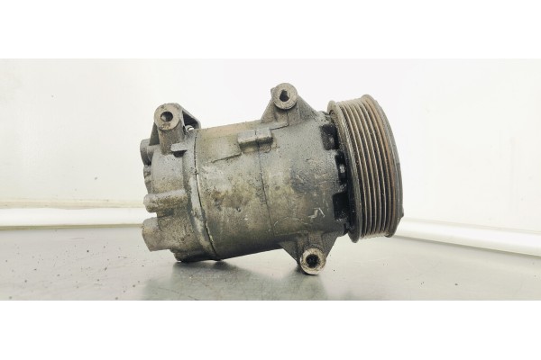 Recambio de compresor aire acondicionado para renault scenic ii emotion referencia OEM IAM 8200309193  