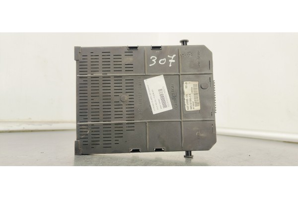 Recambio de caja reles / fusibles para citroen c5 berlina collection referencia OEM IAM 9660105680  