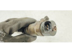 Recambio de inyector para chevrolet captiva 2.0 d referencia OEM IAM 0445110270  