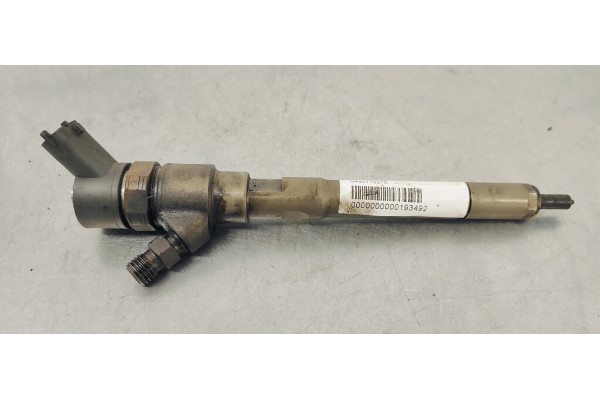 Recambio de inyector para chevrolet captiva 2.0 d referencia OEM IAM 0445110270  
