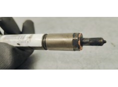 Recambio de inyector para chevrolet captiva 2.0 d referencia OEM IAM 0445110270  