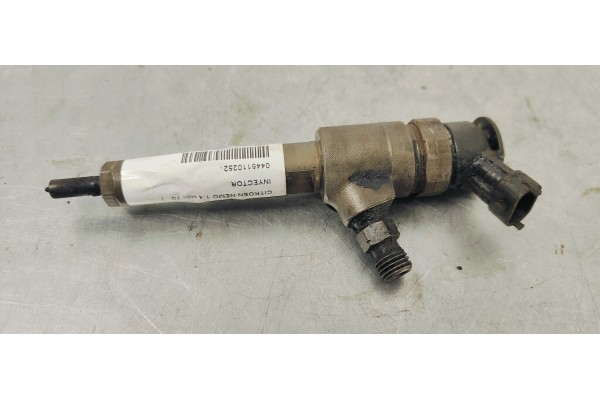 Recambio de inyector para citroen nemo 1.4 hdi 70 referencia OEM IAM 0445110252  