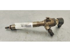 Recambio de inyector para renault scenic ii 1.5dci 105 referencia OEM IAM 8200380253  