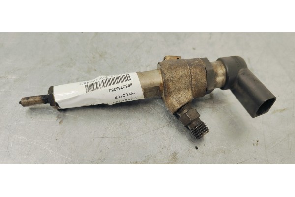 Recambio de inyector para citroen c3 1.4 hdi exclusive referencia OEM IAM 9652763280  