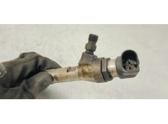 Recambio de inyector para renault scenic ii 1.5dci 105 referencia OEM IAM 8200380253  