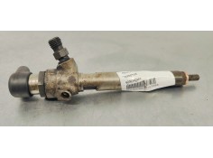 Recambio de inyector para renault scenic ii 1.5dci 105 referencia OEM IAM 8200380253  