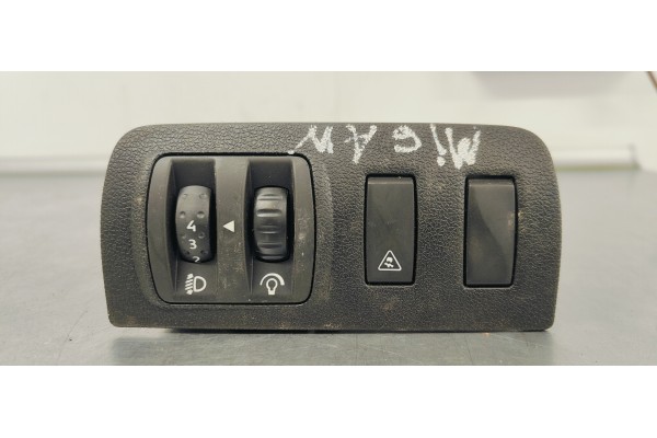 Recambio de mando luces para renault megane iii berlina 5 p 1.5dci 110 fap referencia OEM IAM 648450001R  