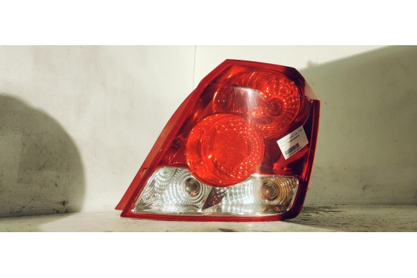 Recambio de piloto trasero derecho para chevrolet kalos 1.4 se referencia OEM IAM   