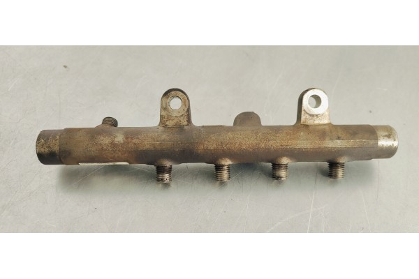 Recambio de rampa inyectora para renault scenic ii 1.5dci 105 referencia OEM IAM 8200397346  