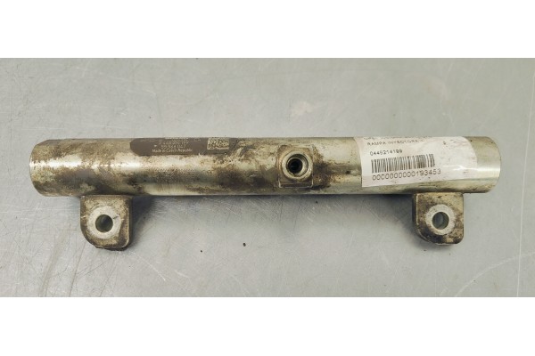 Recambio de rampa inyectora para opel insignia berlina 2.0cdti 130 fap referencia OEM IAM 0445214199  