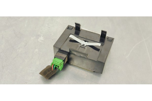 Recambio de modulo electronico para opel antara cosmo plus 4x4 referencia OEM IAM 25808838  