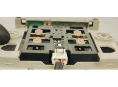 Recambio de luz interior para kia opirus referencia OEM IAM   