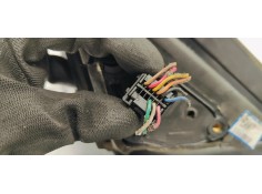 Recambio de retrovisor izquierdo para kia opirus referencia OEM IAM E4012215  