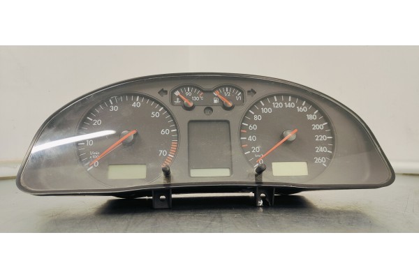 Recambio de cuadro instrumentos para volkswagen passat berlina (3b2) referencia OEM IAM 3B0920802D  