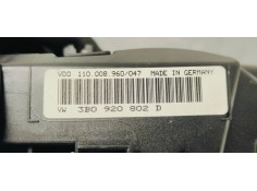 Recambio de cuadro instrumentos para volkswagen passat berlina (3b2) referencia OEM IAM 3B0920802D  