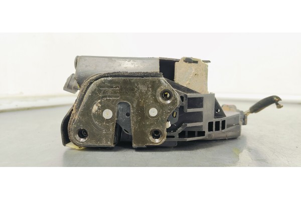 Recambio de cerradura puerta delantera derecha para kia opirus referencia OEM IAM   