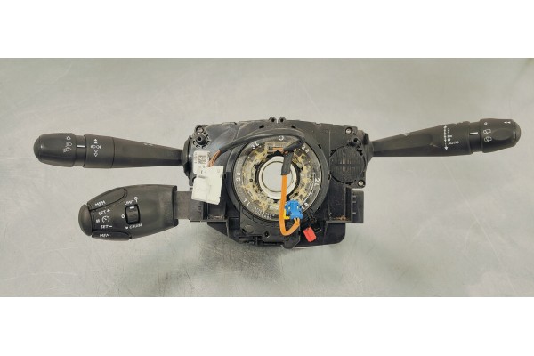 Recambio de mando multifuncion para peugeot 308 1.5 hdi 130 fap referencia OEM IAM   
