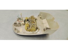 Recambio de luz interior para peugeot 5008 1.6 hdi 115 fap referencia OEM IAM 9681370177  