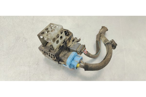 Recambio de resistencia calefaccion para peugeot 308 1.6hdi 92 fap referencia OEM IAM 9673999980  