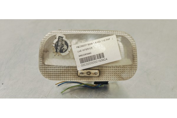 Recambio de luz interior para peugeot 5008 1.6 hdi 115 fap referencia OEM IAM 9682063980  