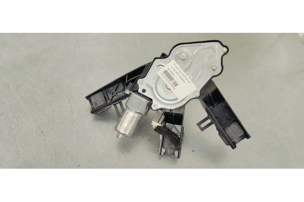 Recambio de motor limpia trasero para peugeot 308 1.6hdi 92 fap referencia OEM IAM 9677680580  