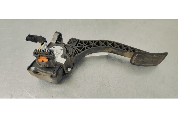 Recambio de pedal acelerador para peugeot 308 1.5 hdi 130 fap referencia OEM IAM 9674829180  
