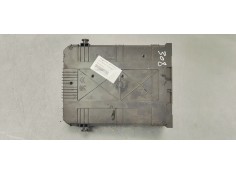 Recambio de caja reles / fusibles para peugeot 308 1.6hdi 92 fap referencia OEM IAM 9807054180  