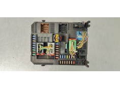 Recambio de caja reles / fusibles para peugeot 308 1.6hdi 92 fap referencia OEM IAM 9807054180  