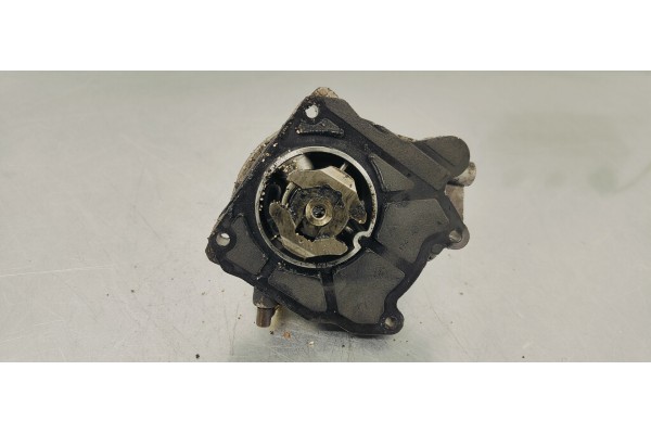 Recambio de depresor freno / bomba vacio para opel insignia berlina 2.0cdti 130 fap referencia OEM IAM 55205446  